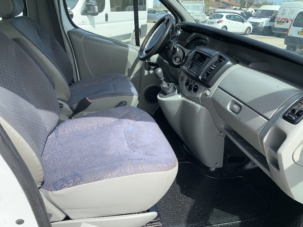 RENAULT TRAFIC - vue 1