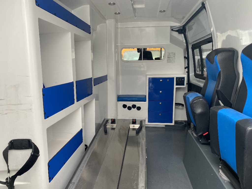 NISSAN NV400 - vue 1