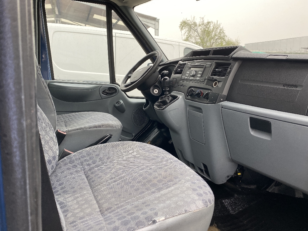 FORD TRANSIT - vue 1