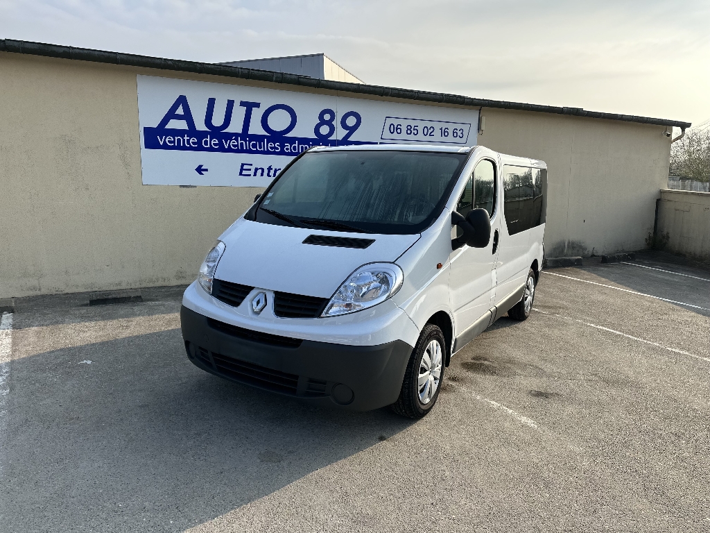 RENAULT TRAFIC 