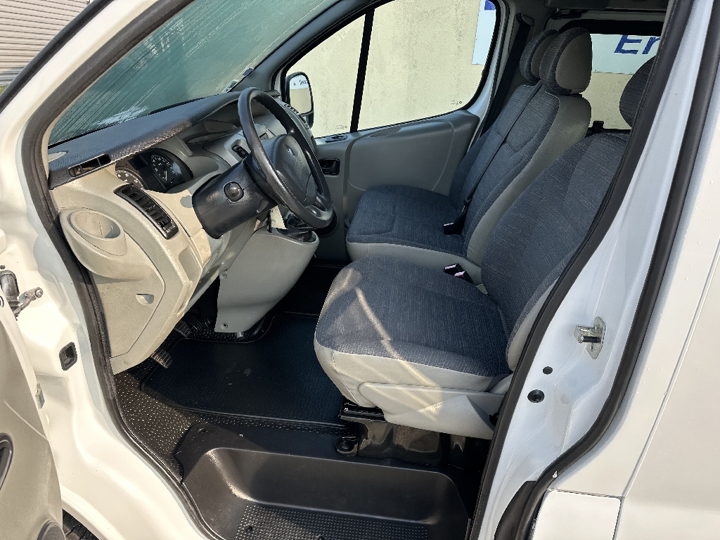 RENAULT TRAFIC  - vue 1
