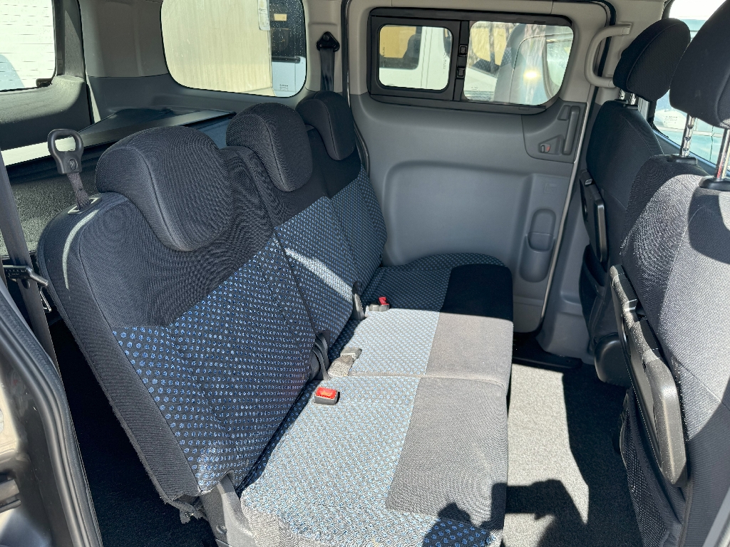 NISSAN NV200 - vue 1