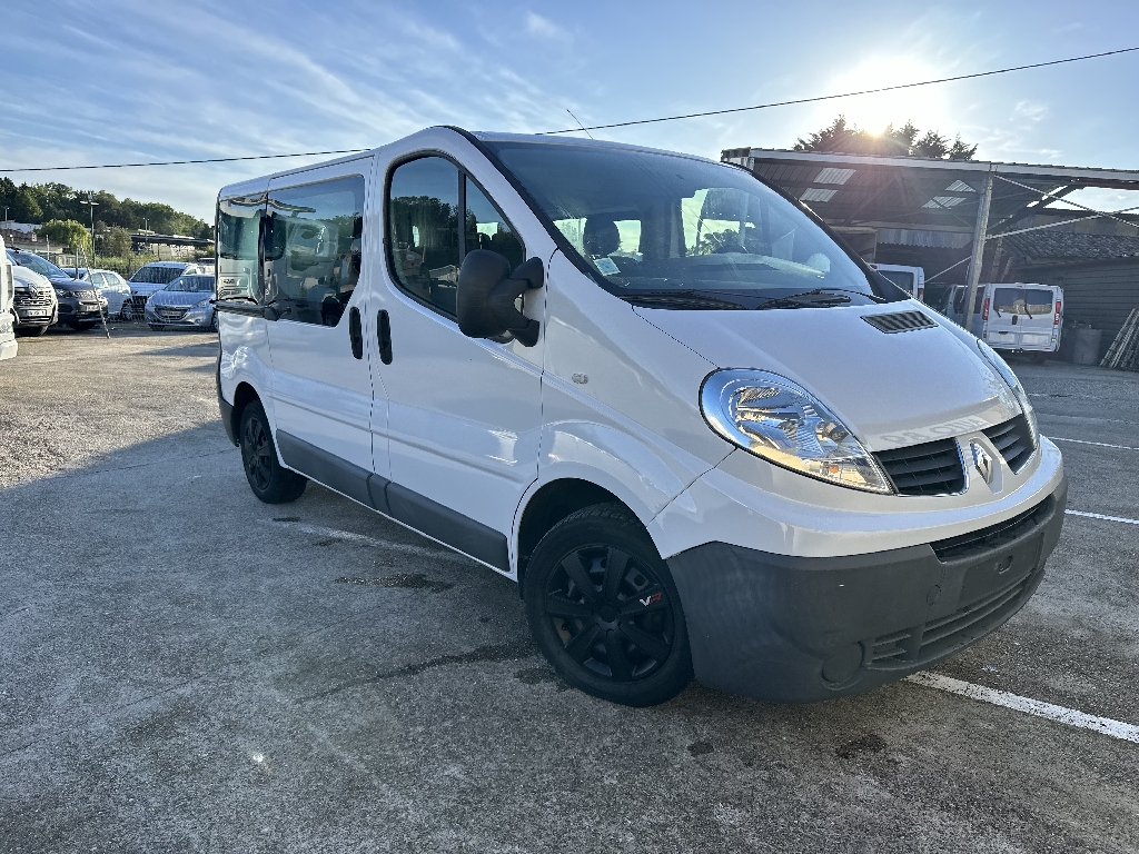 RENAULT TRAFIC - vue 1