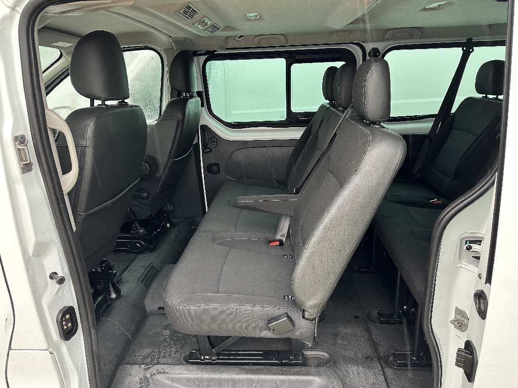 RENAULT TRAFIC - vue 1