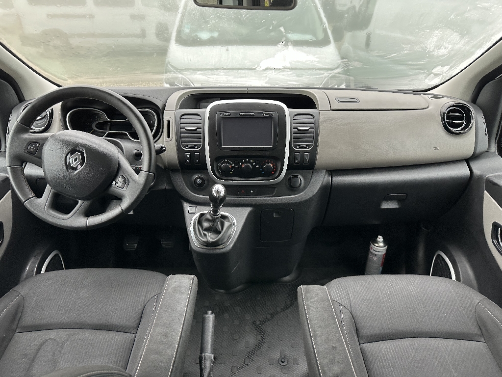 RENAULT TRAFIC - vue 1