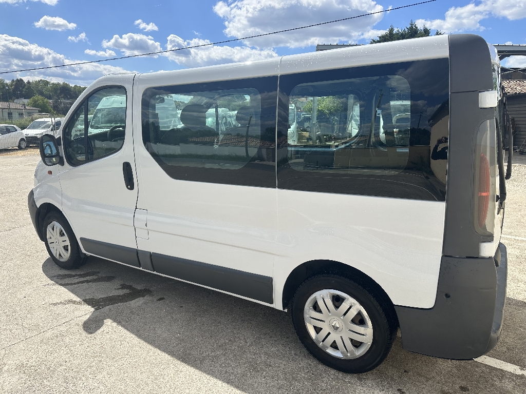 RENAULT TRAFIC - vue 1