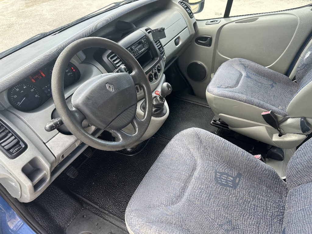 RENAULT TRAFIC - vue 1