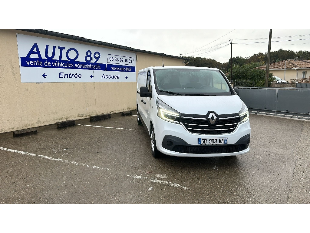 RENAULT TRAFIC