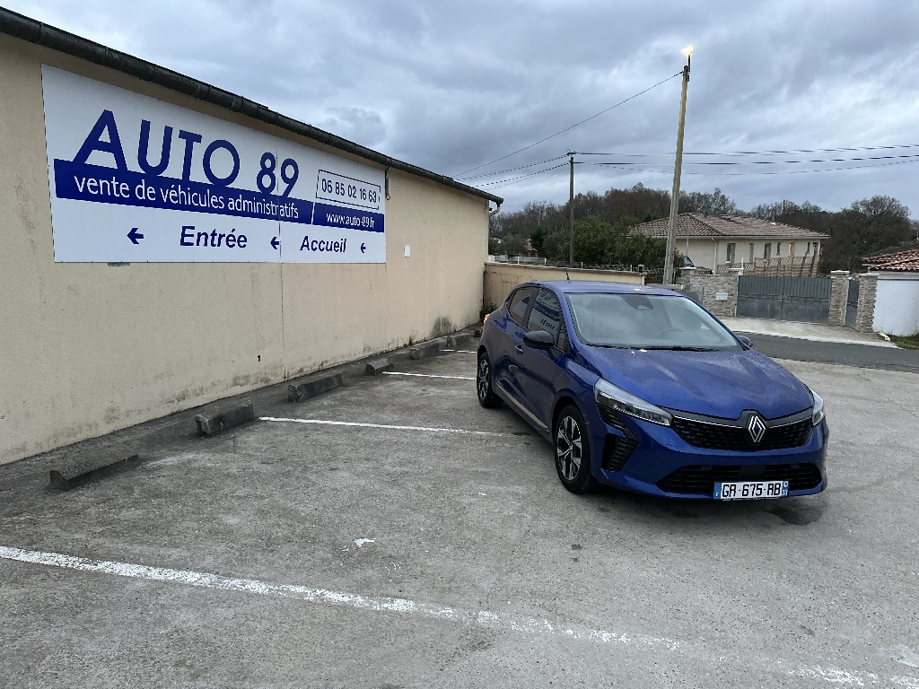 RENAULT CLIO V