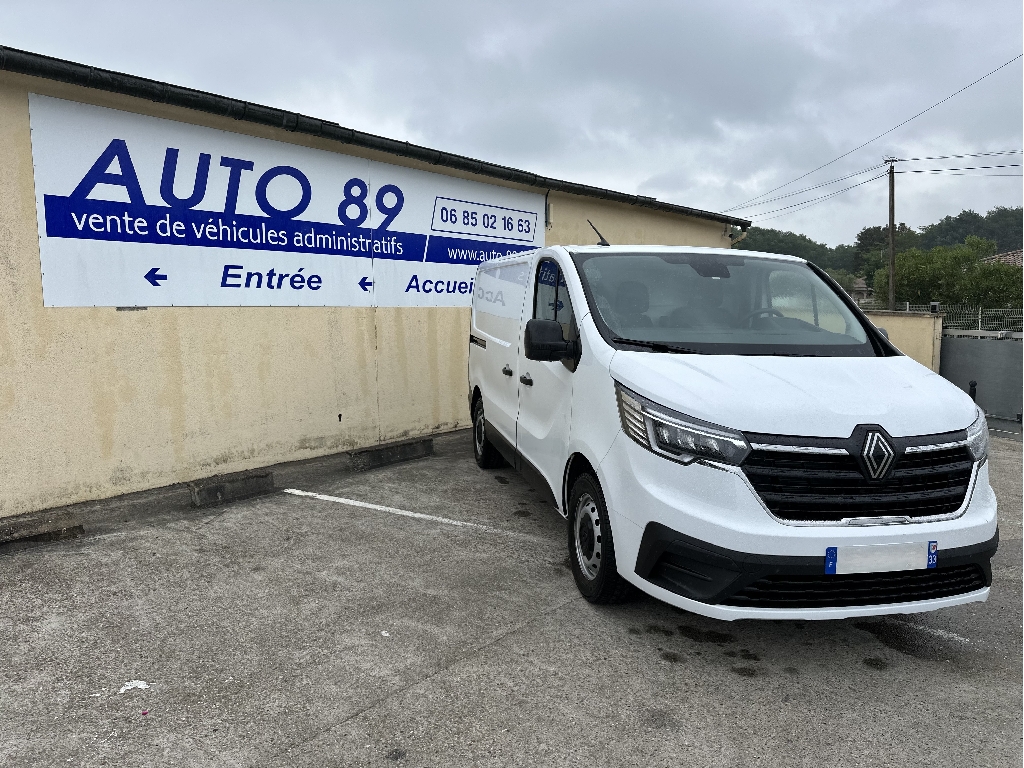 RENAULT TRAFIC - vue 1