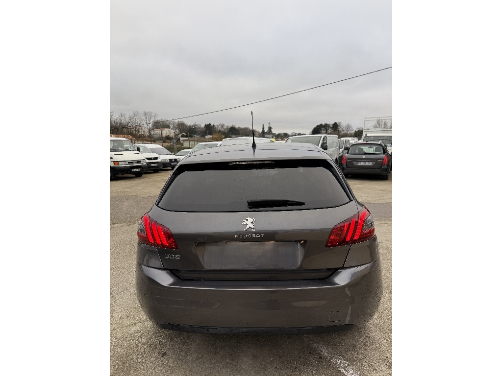 PEUGEOT 308 - vue 1