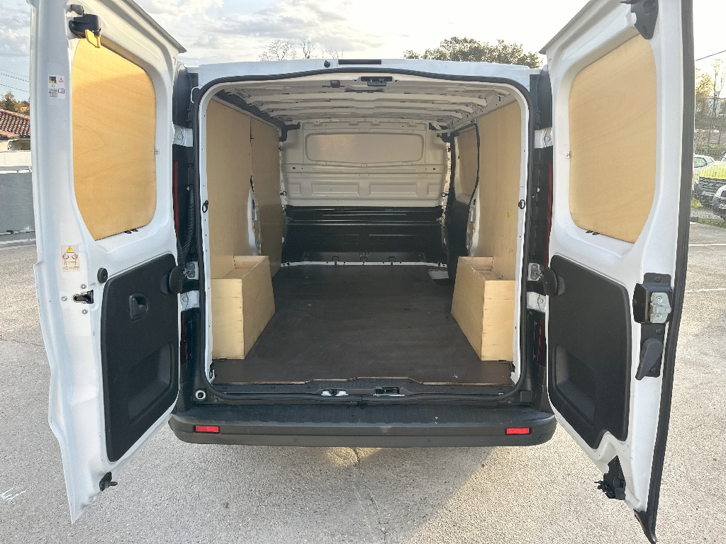 RENAULT TRAFIC - vue 1