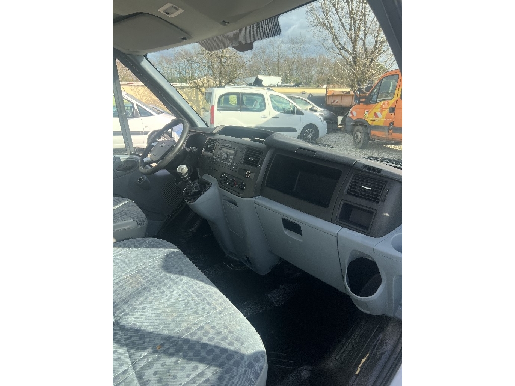 FORD TRANSIT  - vue 1