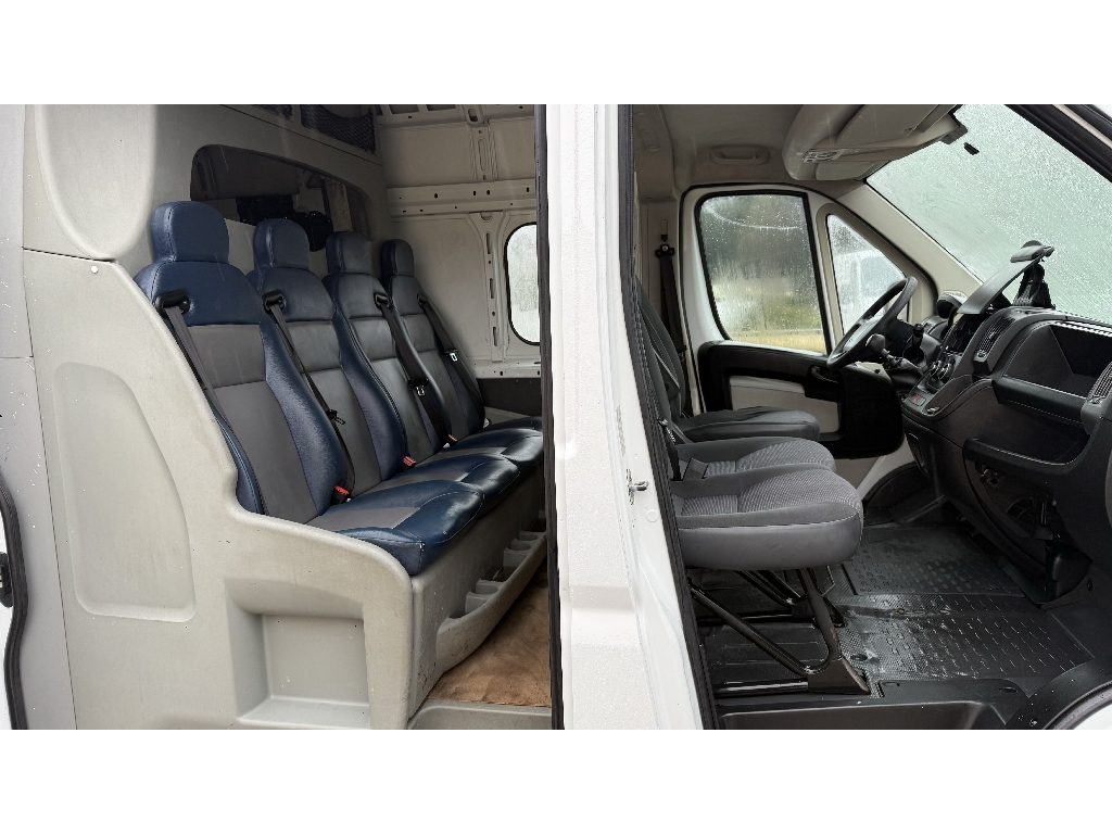 PEUGEOT BOXER - vue 1