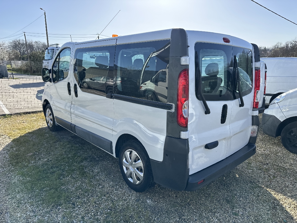 RENAULT TRAFIC  - vue 1