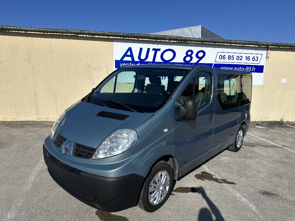 RENAULT TRAFIC 