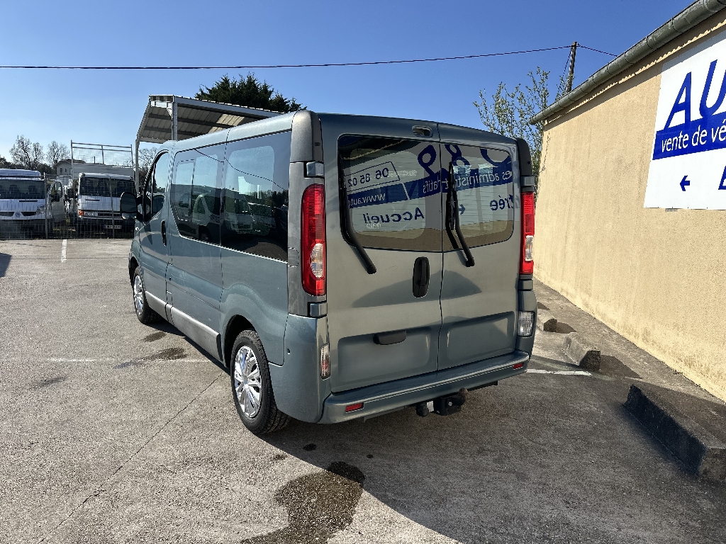 RENAULT TRAFIC  - vue 1