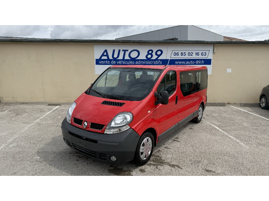 RENAULT TRAFIC