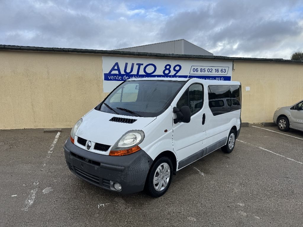 RENAULT TRAFIC