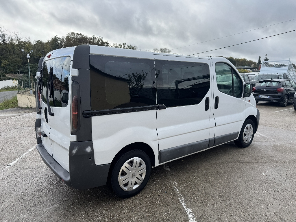 RENAULT TRAFIC - vue 1