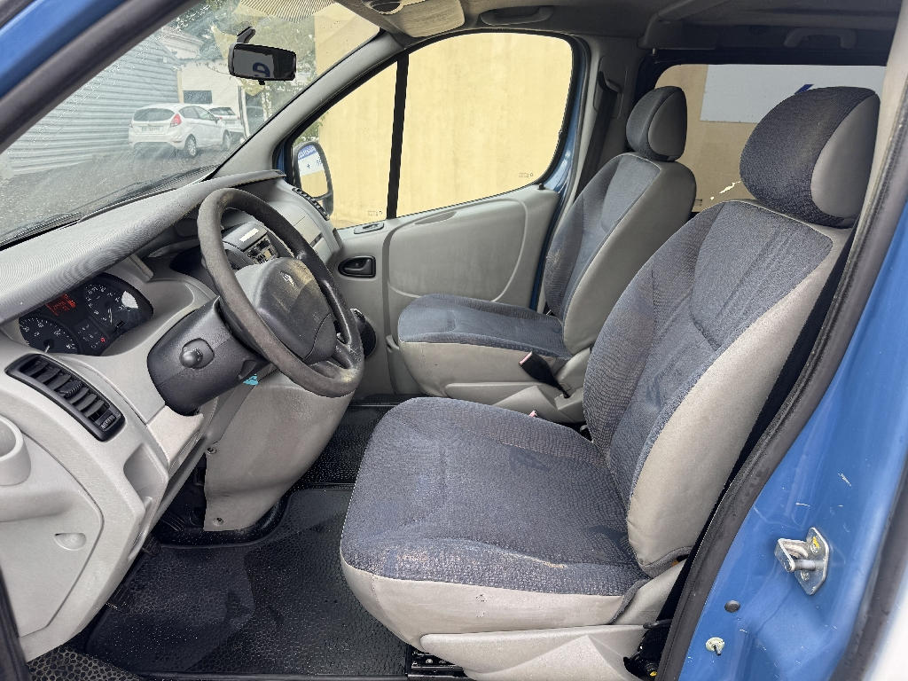 RENAULT TRAFIC - vue 1