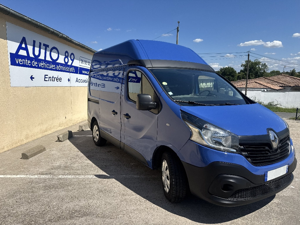 RENAULT TRAFIC