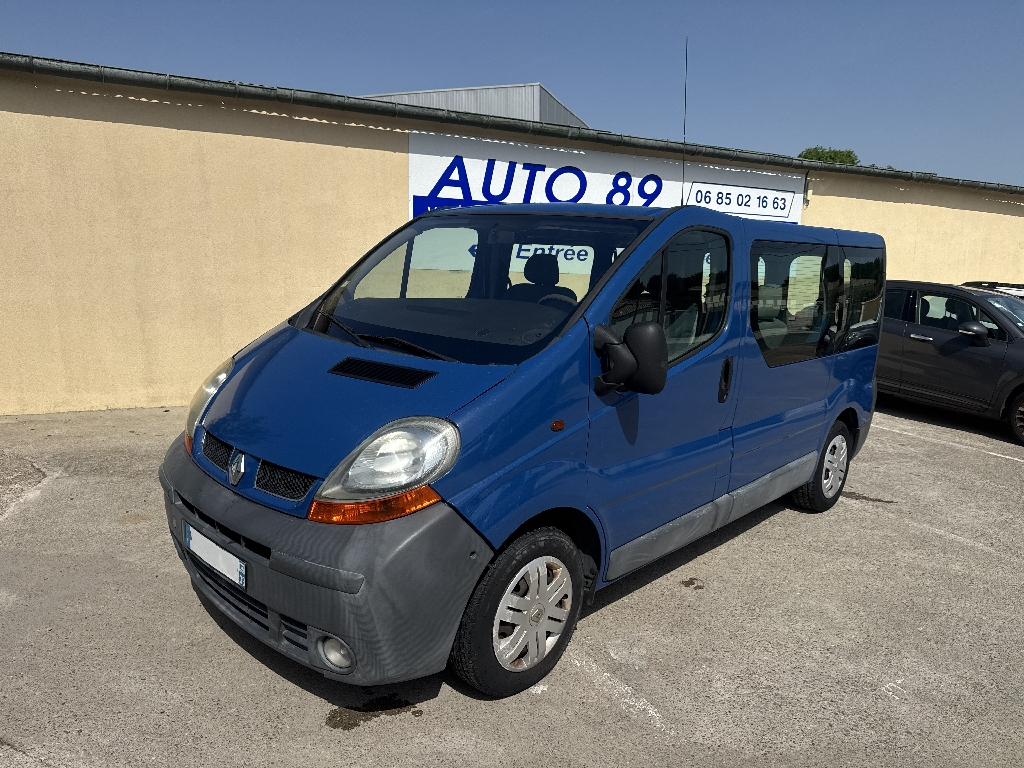 RENAULT TRAFIC
