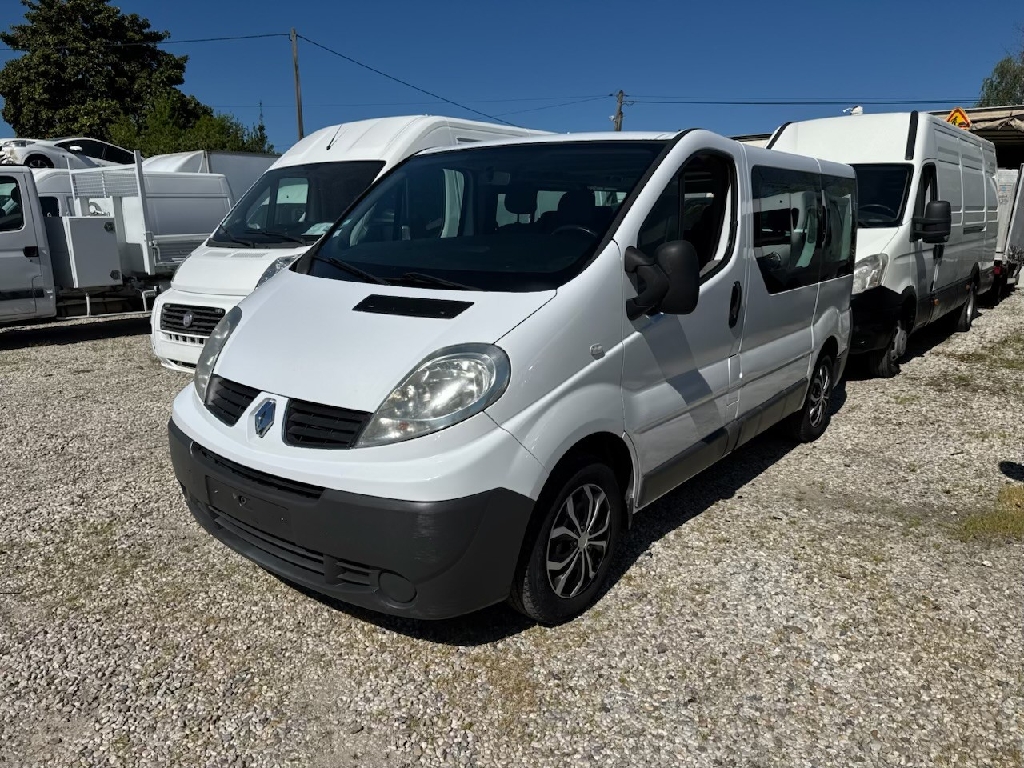 RENAULT TRAFIC 