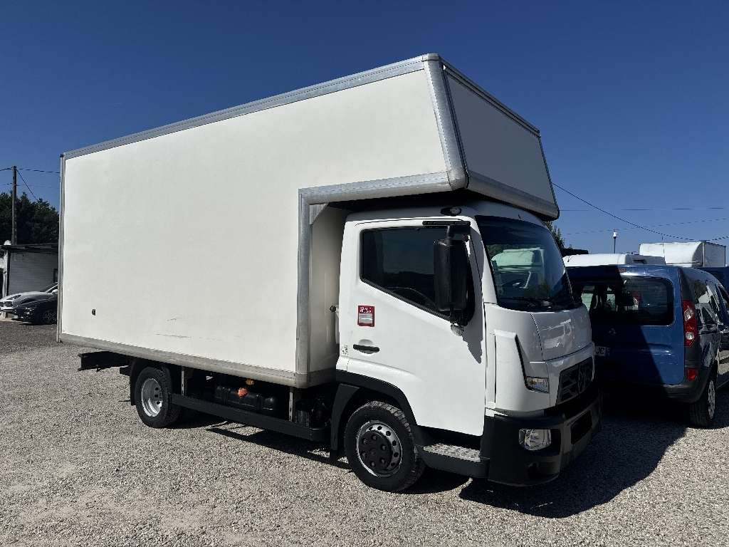 RENAULT D CAB
