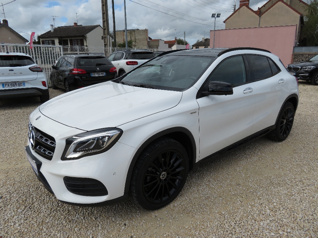 MERCEDES GLA