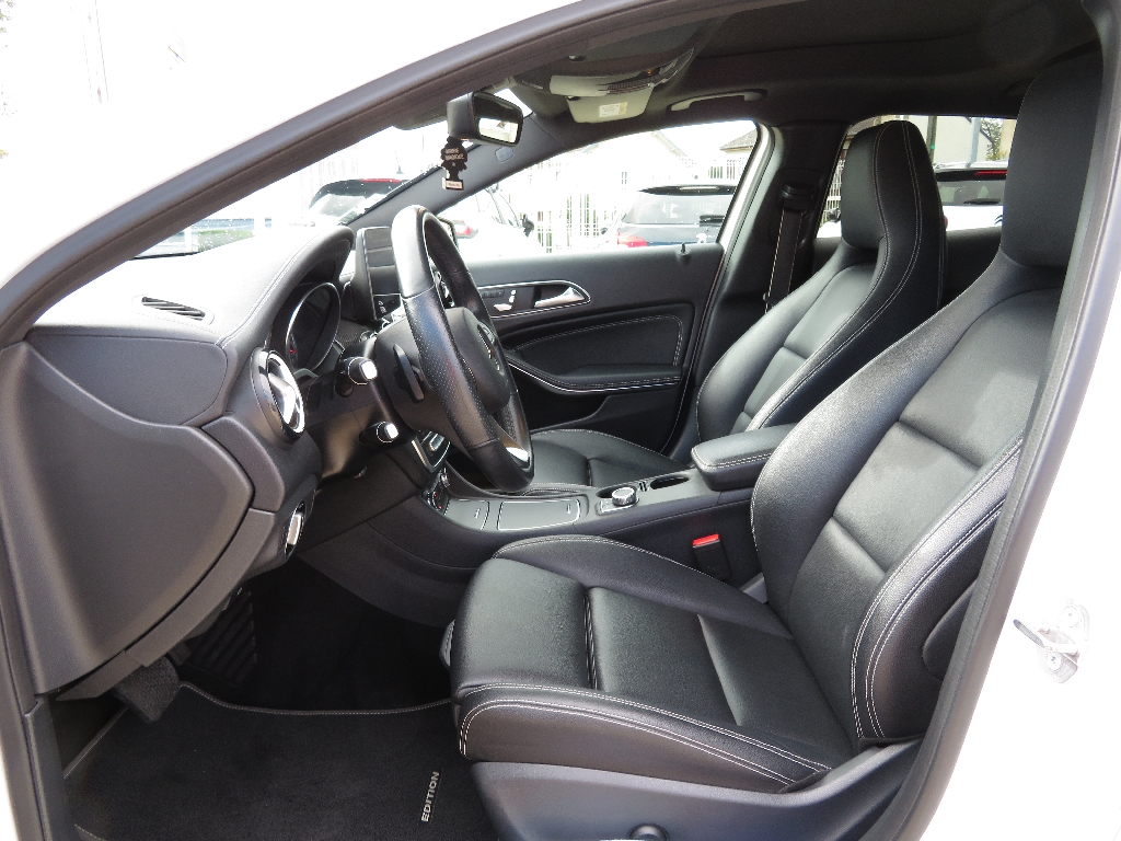 MERCEDES GLA