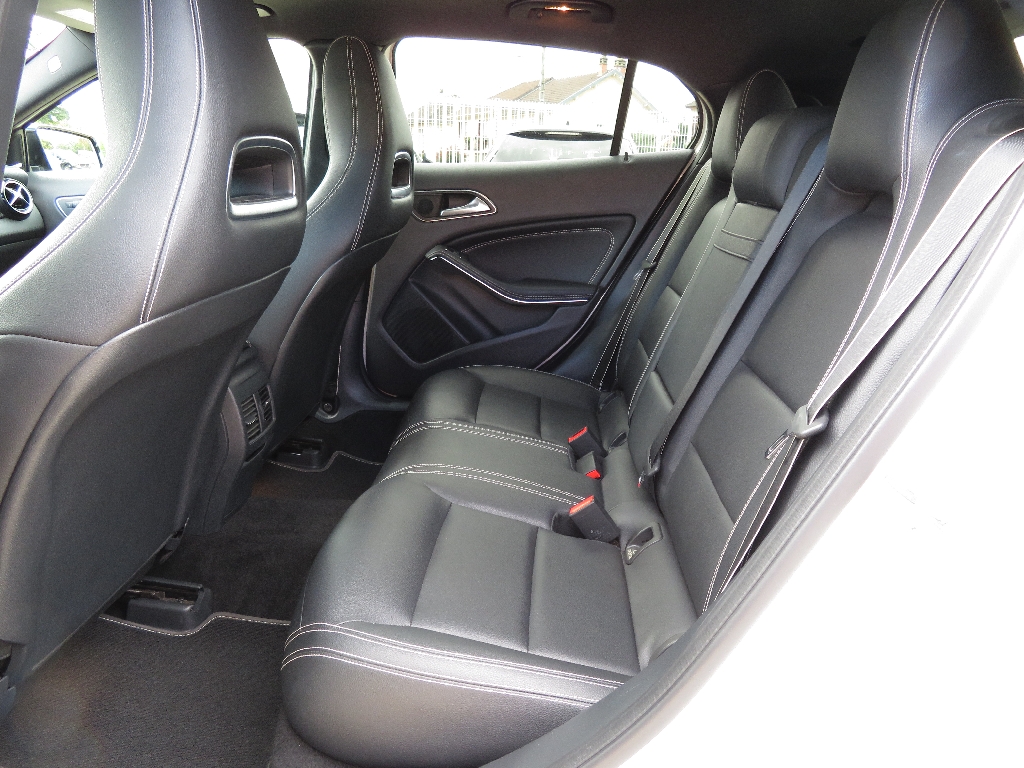 MERCEDES GLA