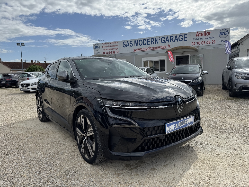 RENAULT MEGANE E-TECH