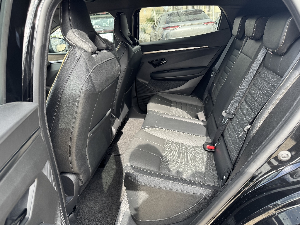 RENAULT MEGANE E-TECH - vue 1
