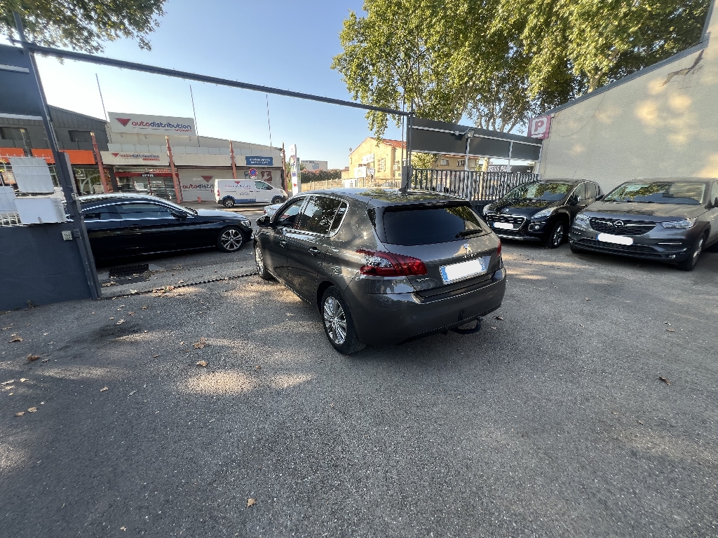 PEUGEOT 308 - vue 1