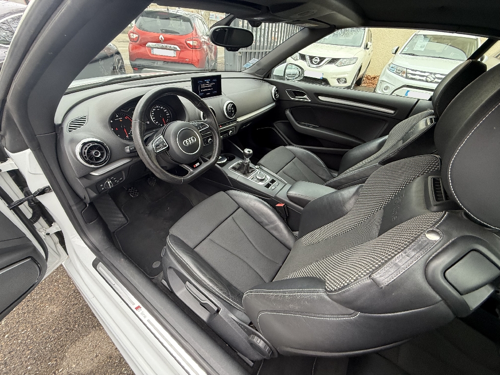 AUDI A3 CABRIOLET - vue 1