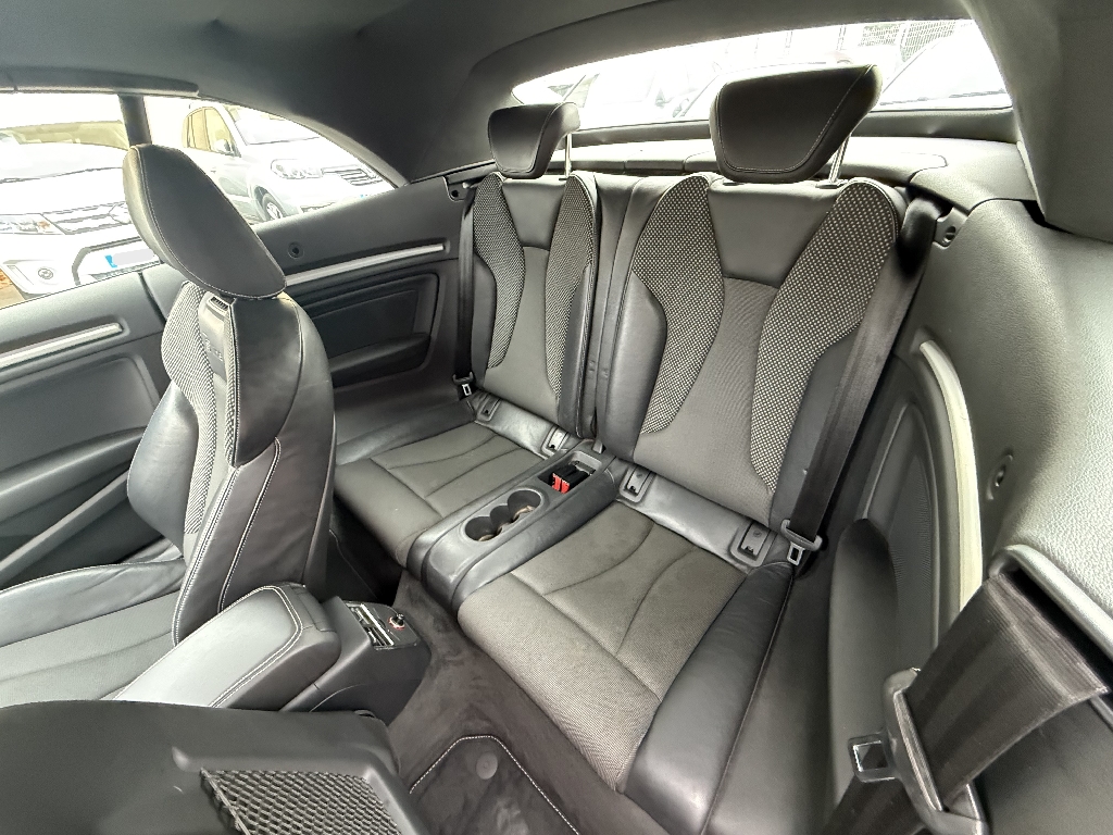 AUDI A3 CABRIOLET - vue 1