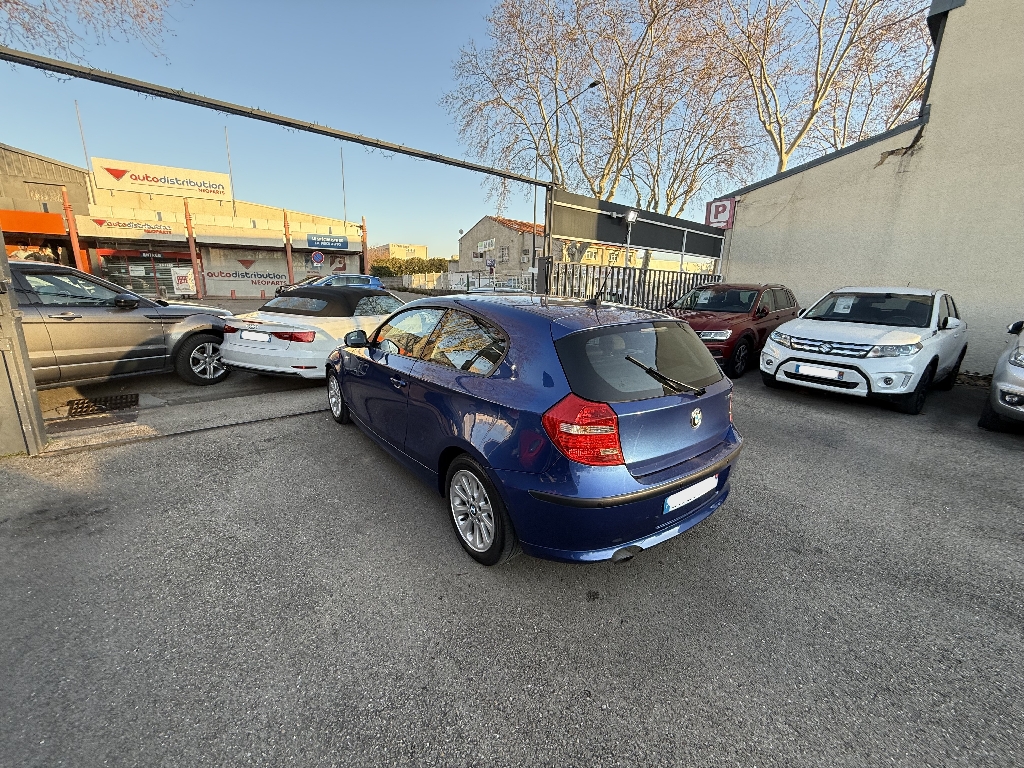 BMW SERIE 1 - vue 1