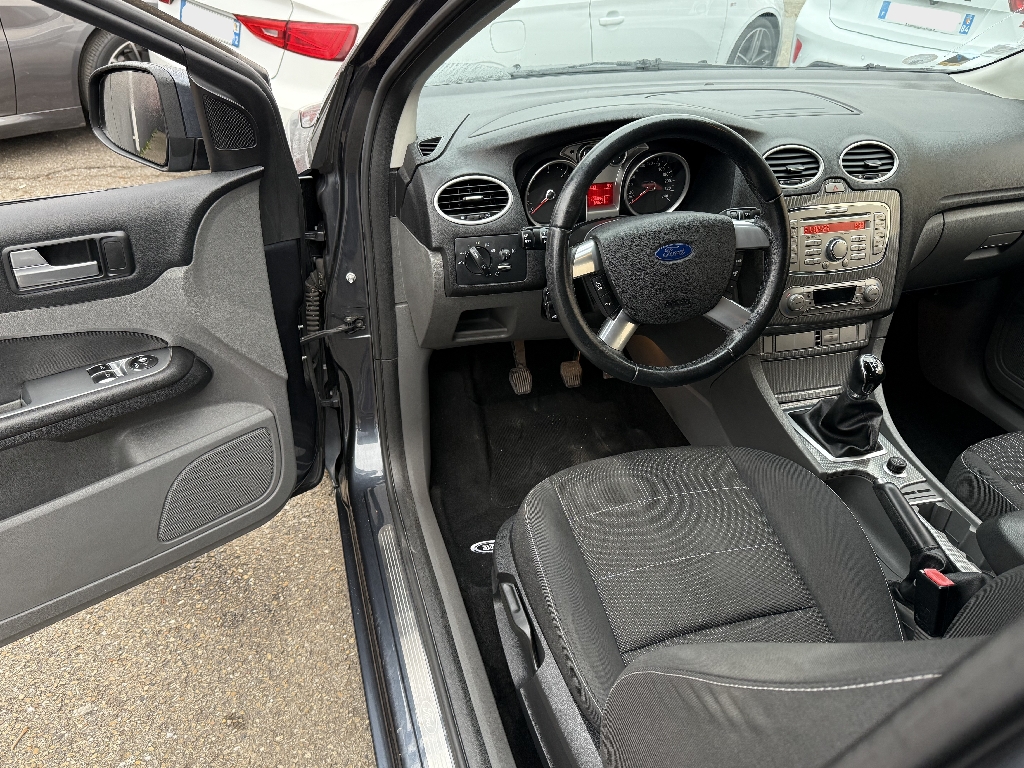 FORD FOCUS - vue 1