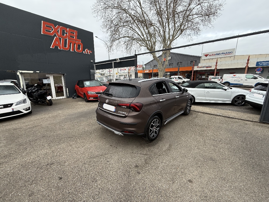 FIAT TIPO CROSS - vue 1