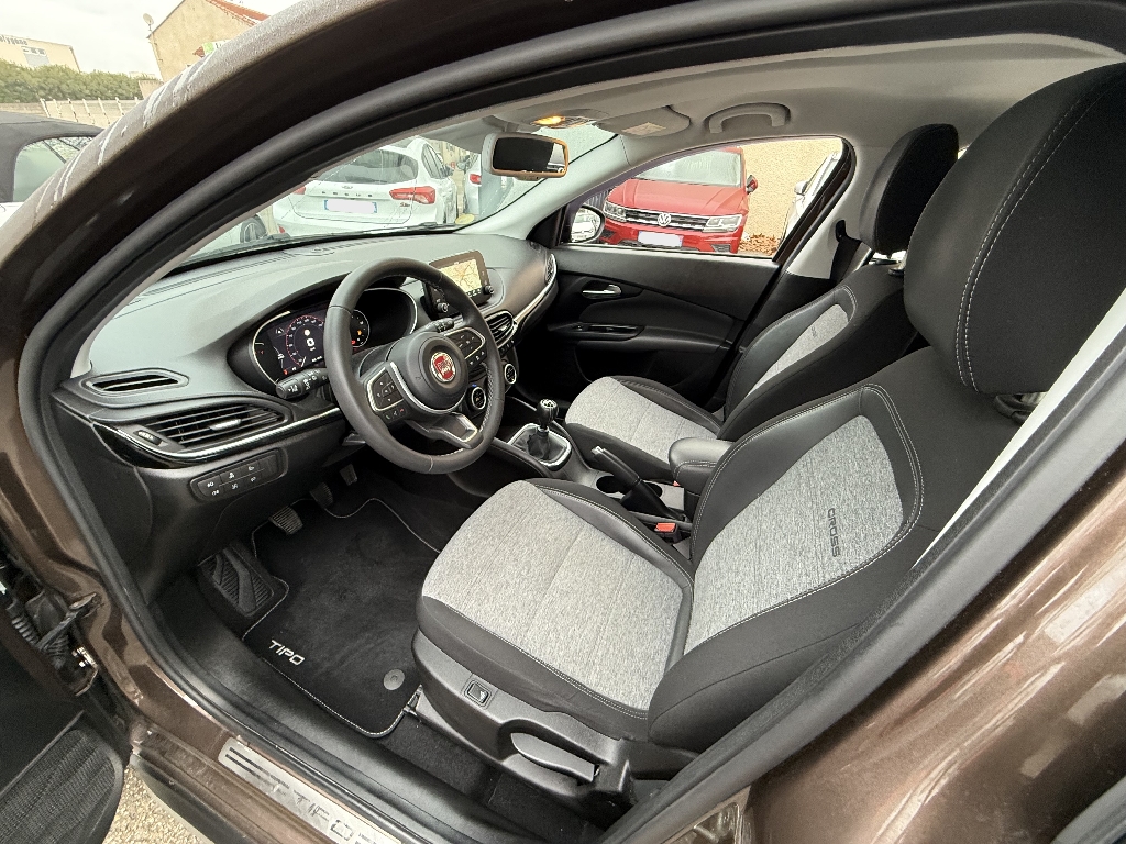 FIAT TIPO CROSS - vue 1
