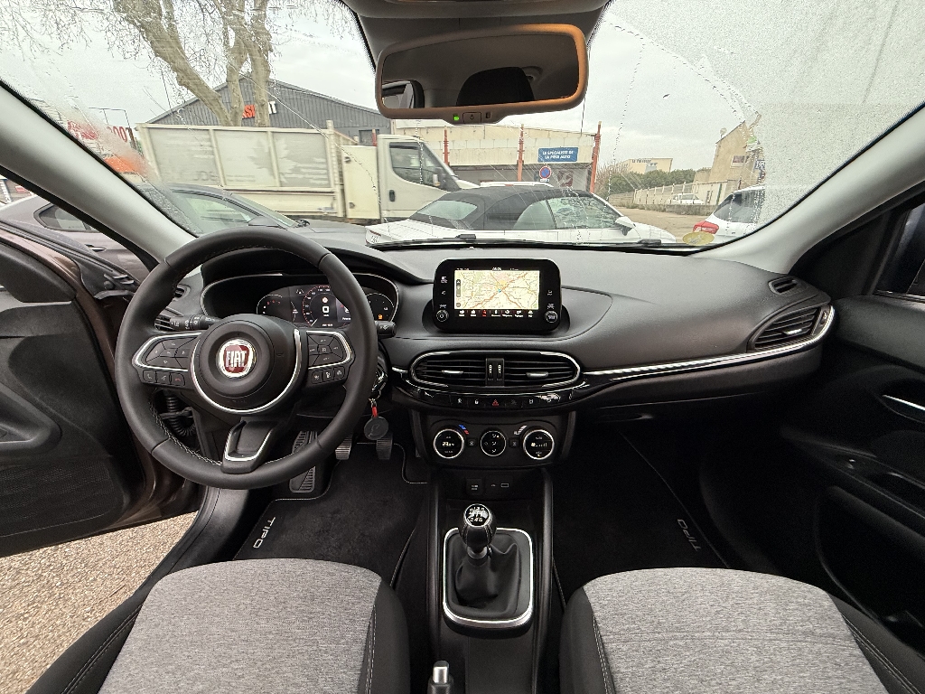 FIAT TIPO CROSS - vue 1