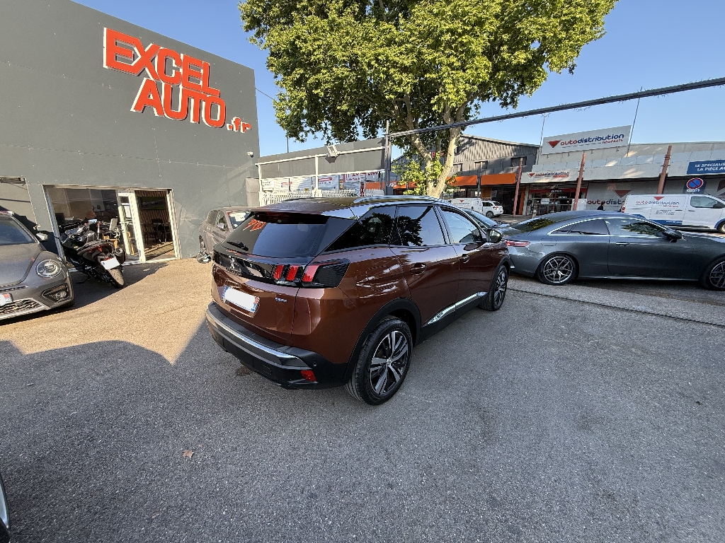 PEUGEOT 3008 - vue 1