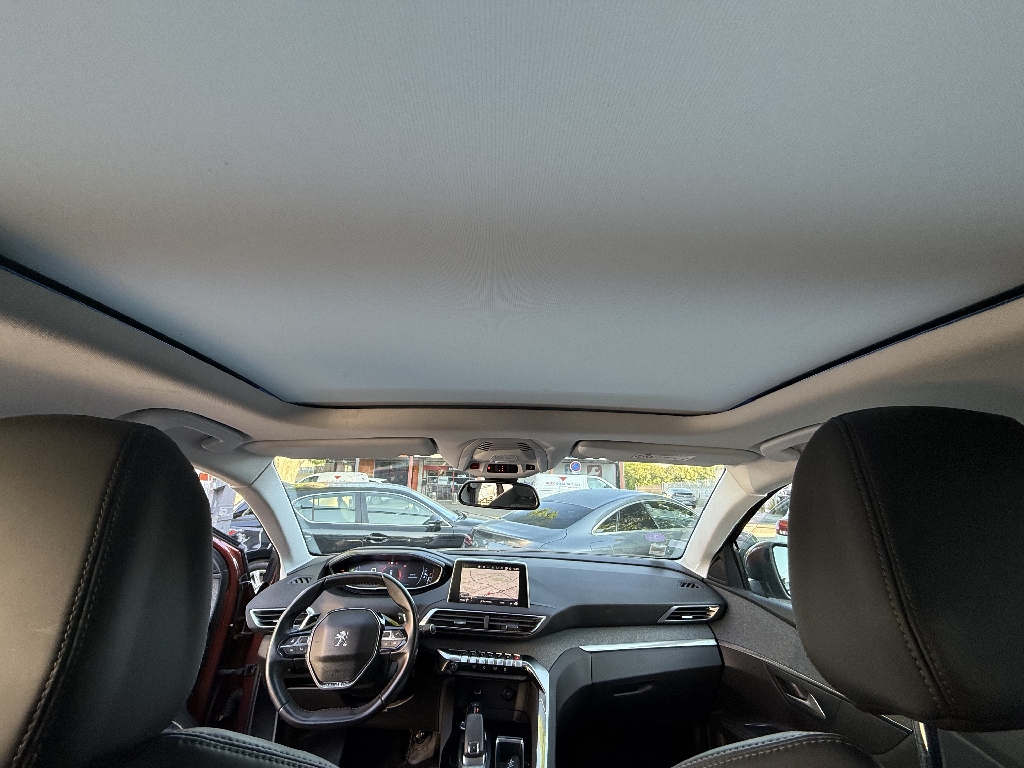 PEUGEOT 3008 - vue 1