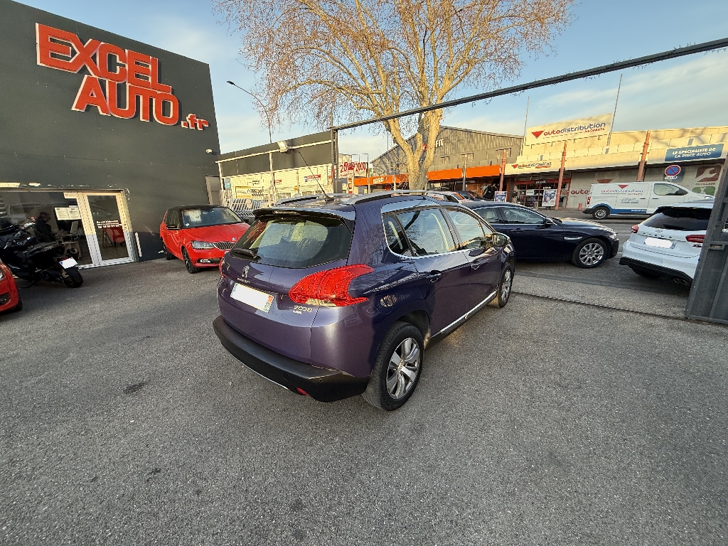 PEUGEOT 2008 - vue 1