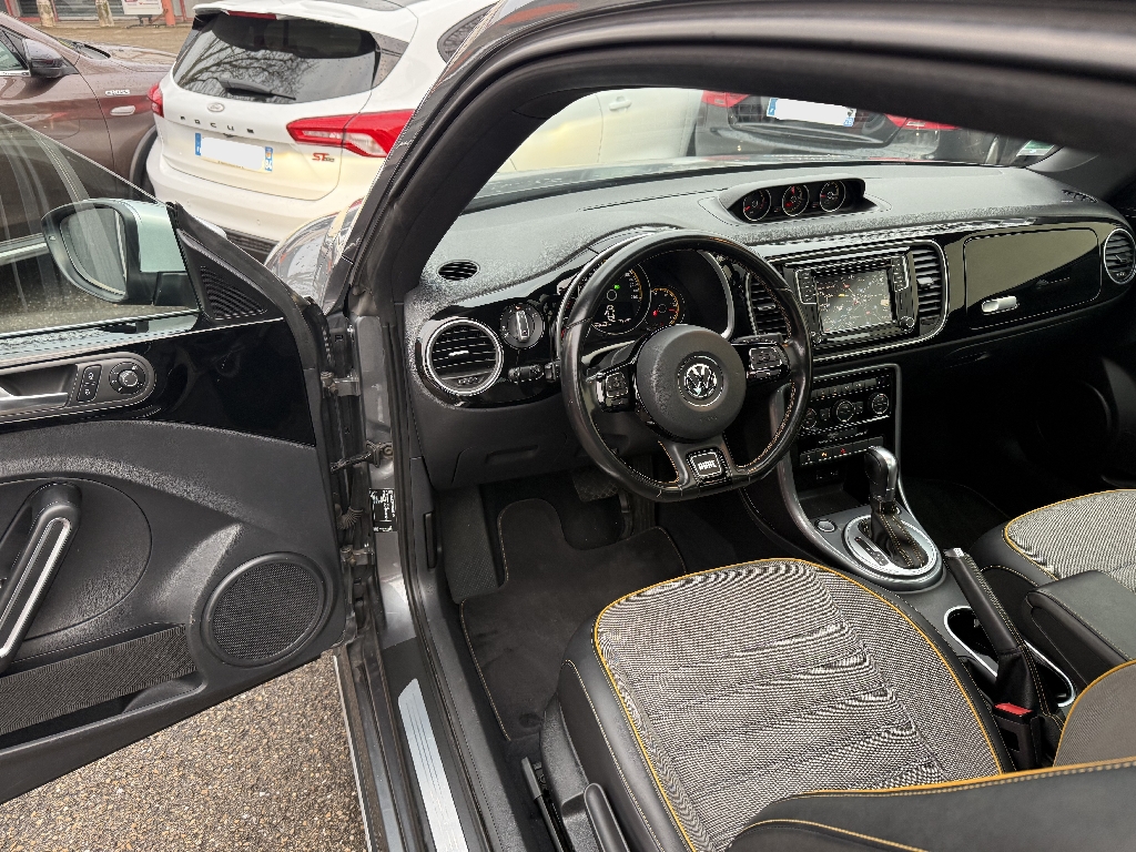 VOLKSWAGEN COCCINELLE - vue 1
