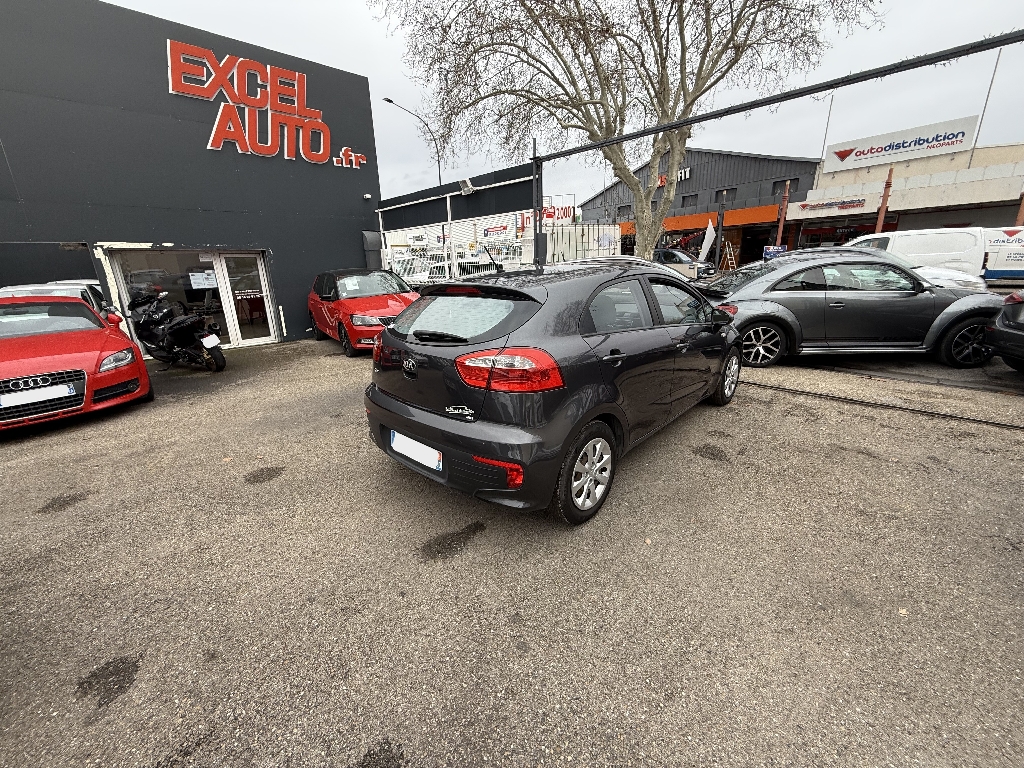 KIA RIO - vue 1
