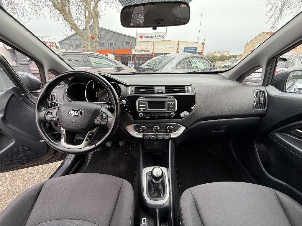 KIA RIO - vue 1