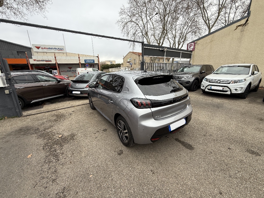 PEUGEOT 208 - vue 1