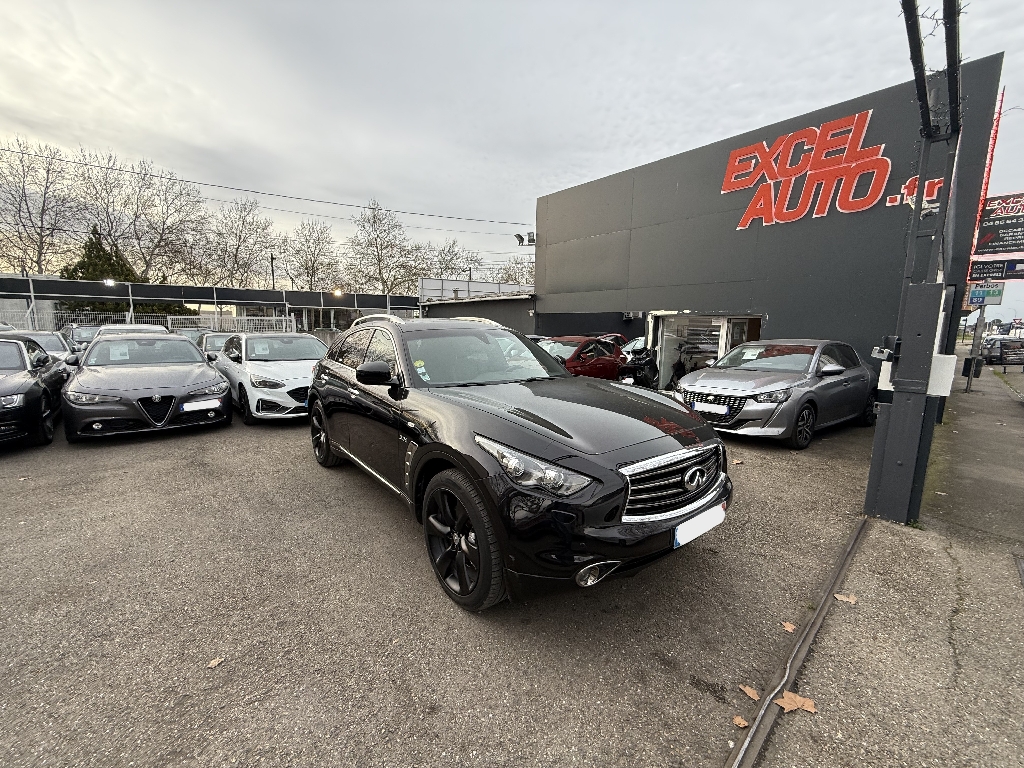INFINITI QX70